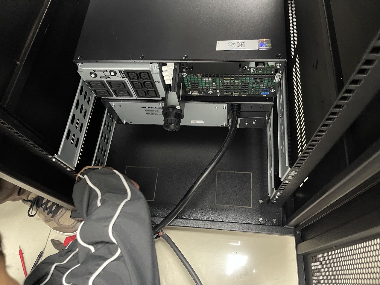 Dịch Vụ Cài Đặt & Cấu Hình Mạng Nội Bộ (LAN/WAN) Chuẩn Tủ Rack Cho Doanh Nghiệp Mới